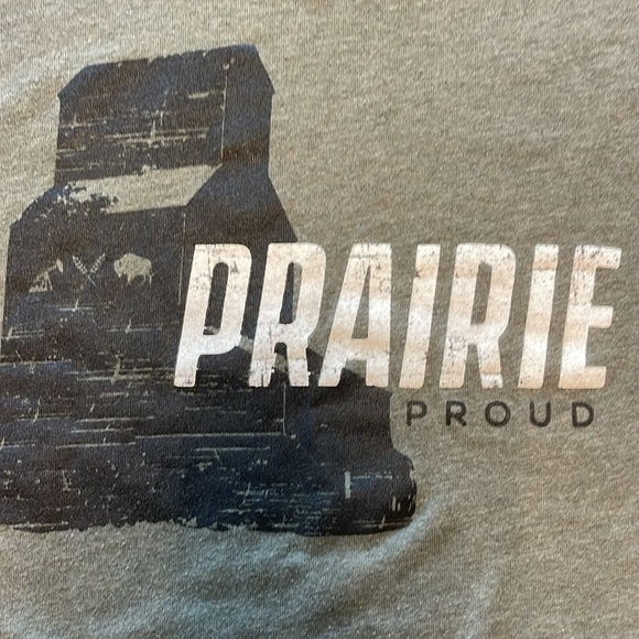 Prairie Proud T-shirt Alberta, Saskatchewan, Manitoba - Picture 4 of 4